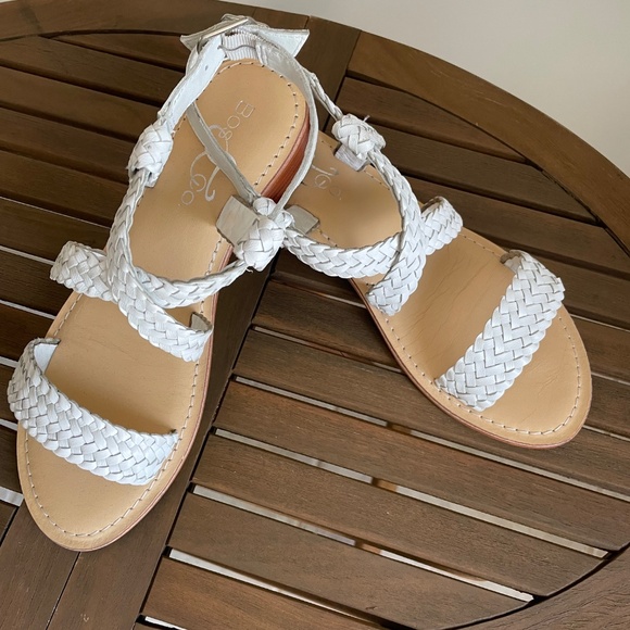 Genuine leather White Sandals size 37 - Picture 2 of 8